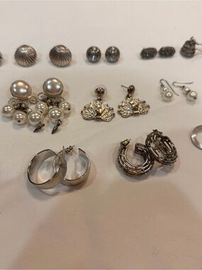 Vintage 14 pairs Silver Hoop Earrings - Classic Women Jewelry